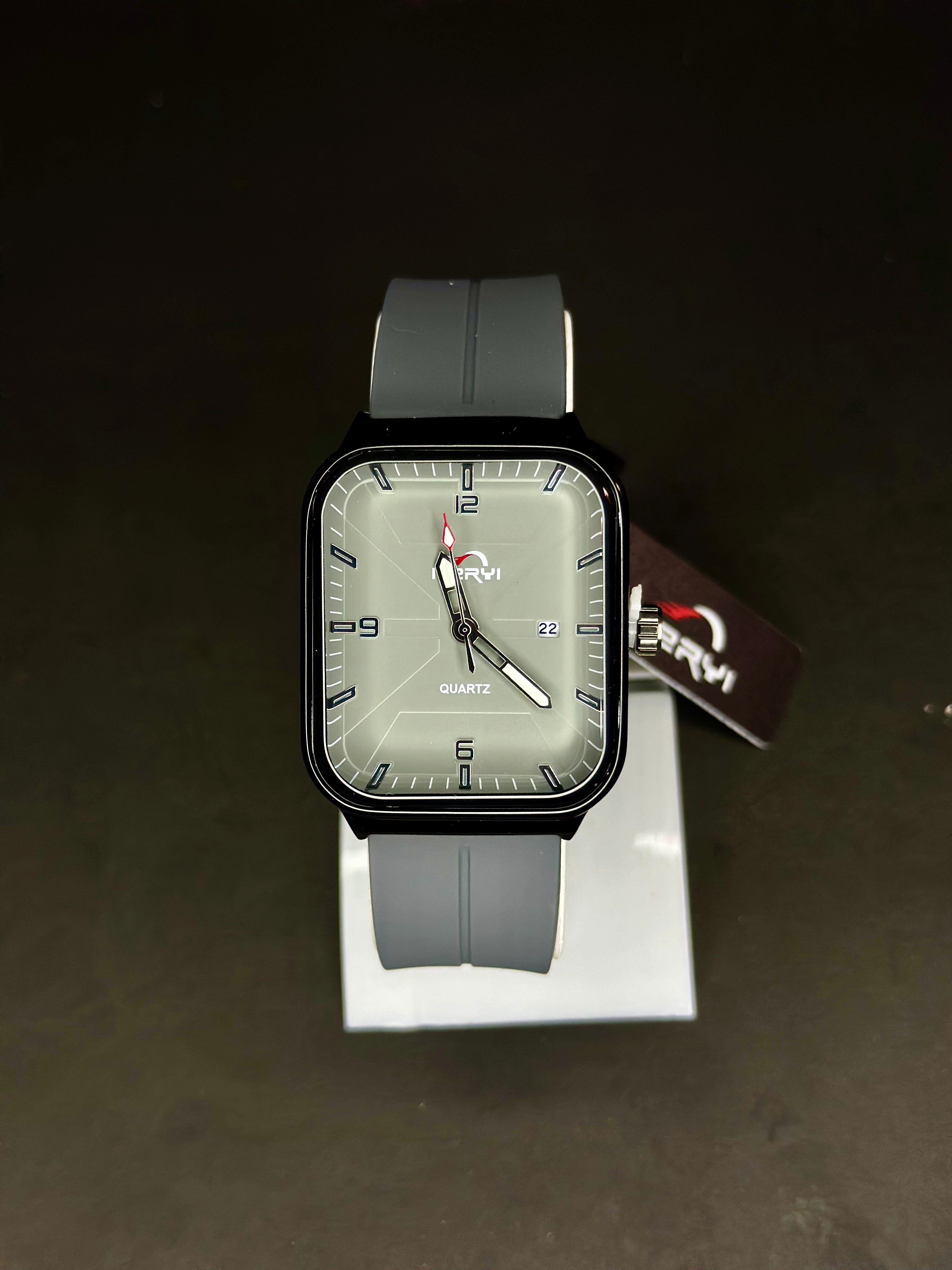 Heryi Magnetic Lock Watch – Premium Silicon Straps And Square Dial Watch (Grey)
