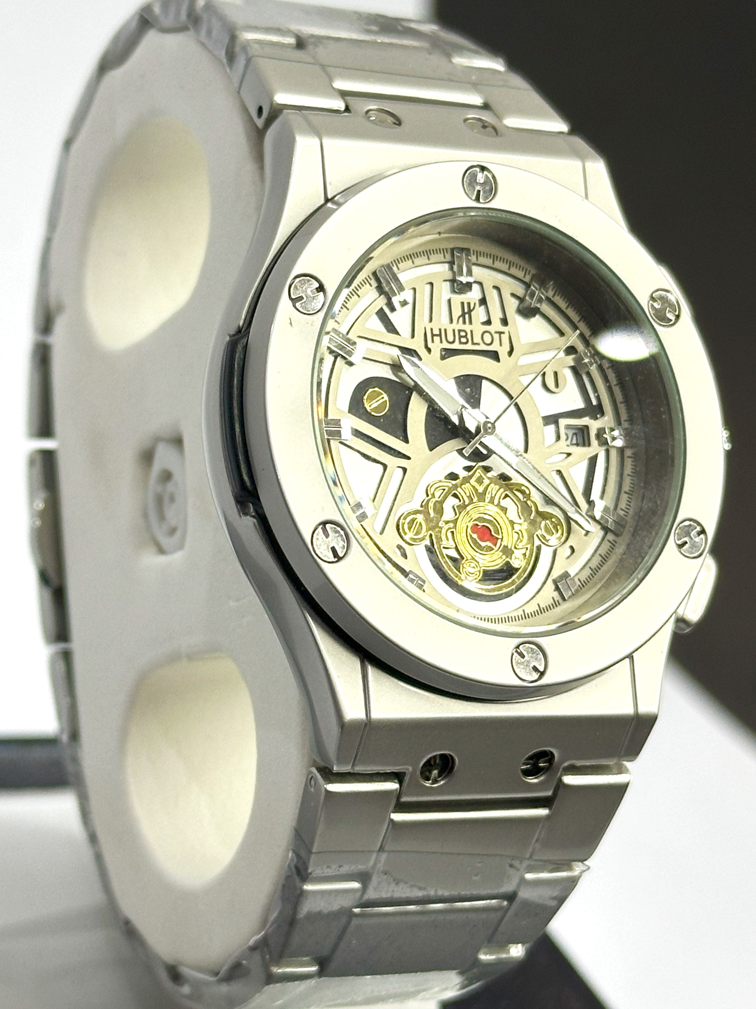 Hublot Skeleton Classic – Brushed Silver Edition