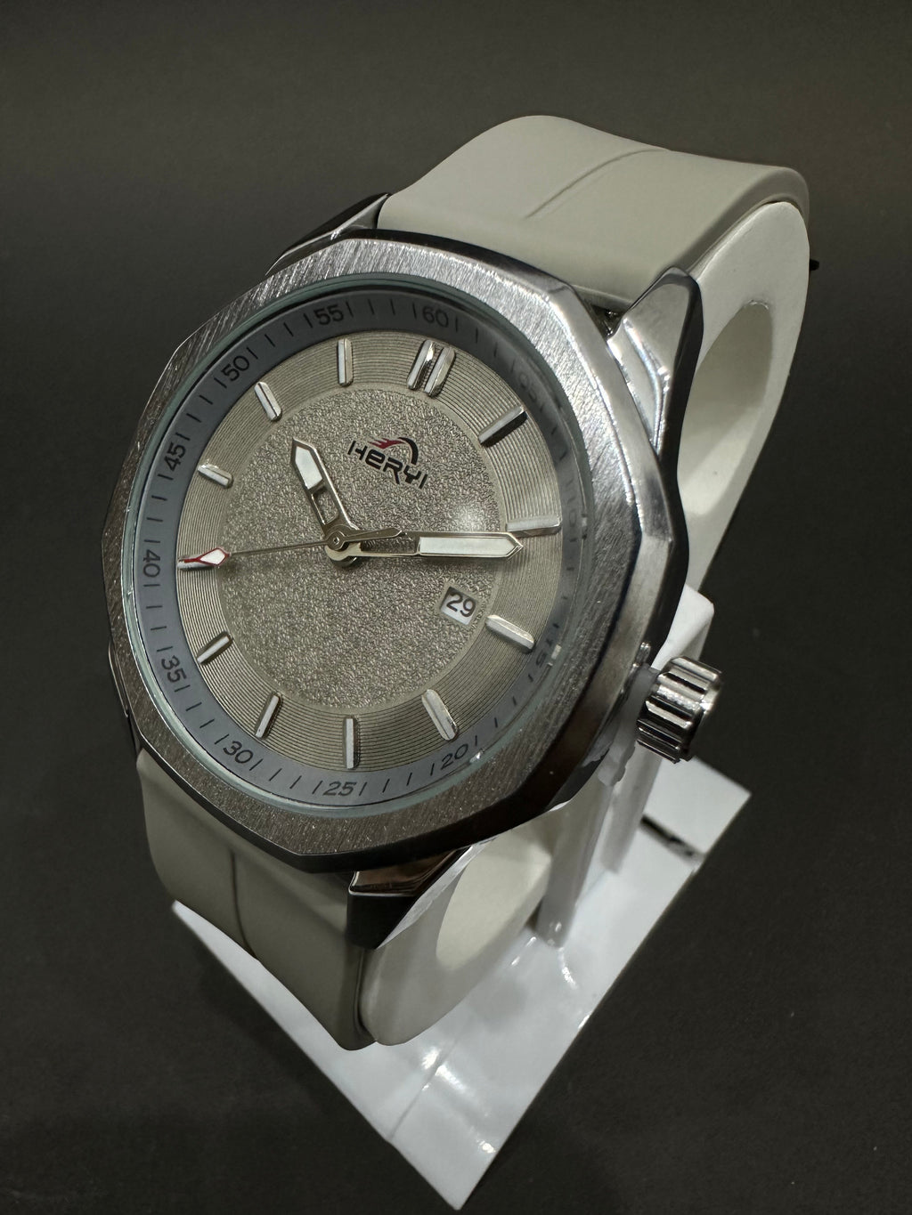 Heryi Magnetic Lock Watch – Premium Silicon Straps And Round Dial Watch (Sage Grey)