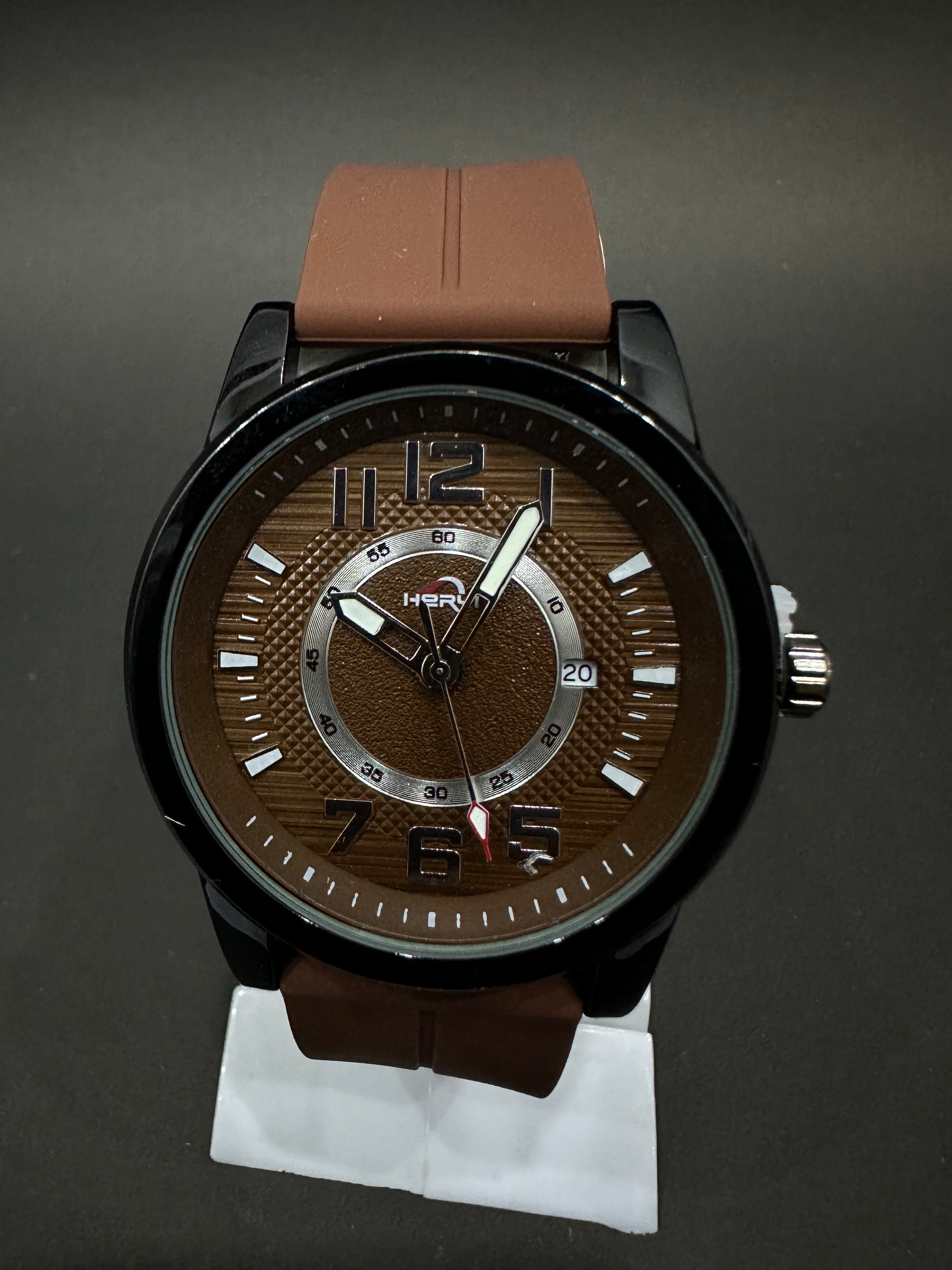 Heryi Magnetic Lock Watch – Premium Silicon Straps And Round Dial Watch (Brown)