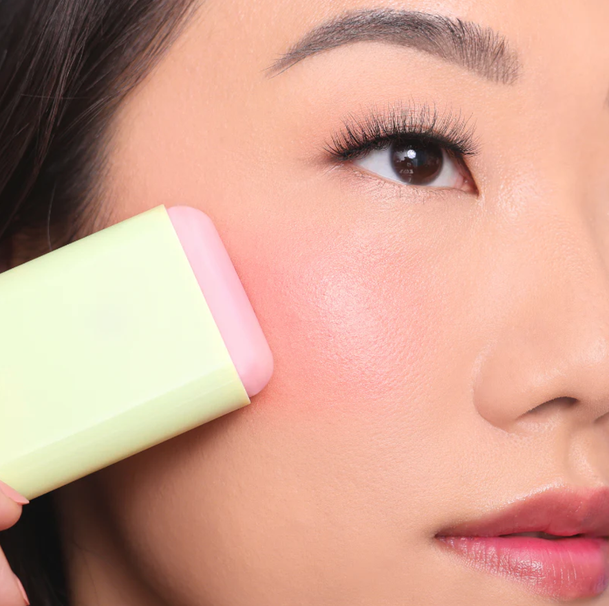 Pixi on the glow blush