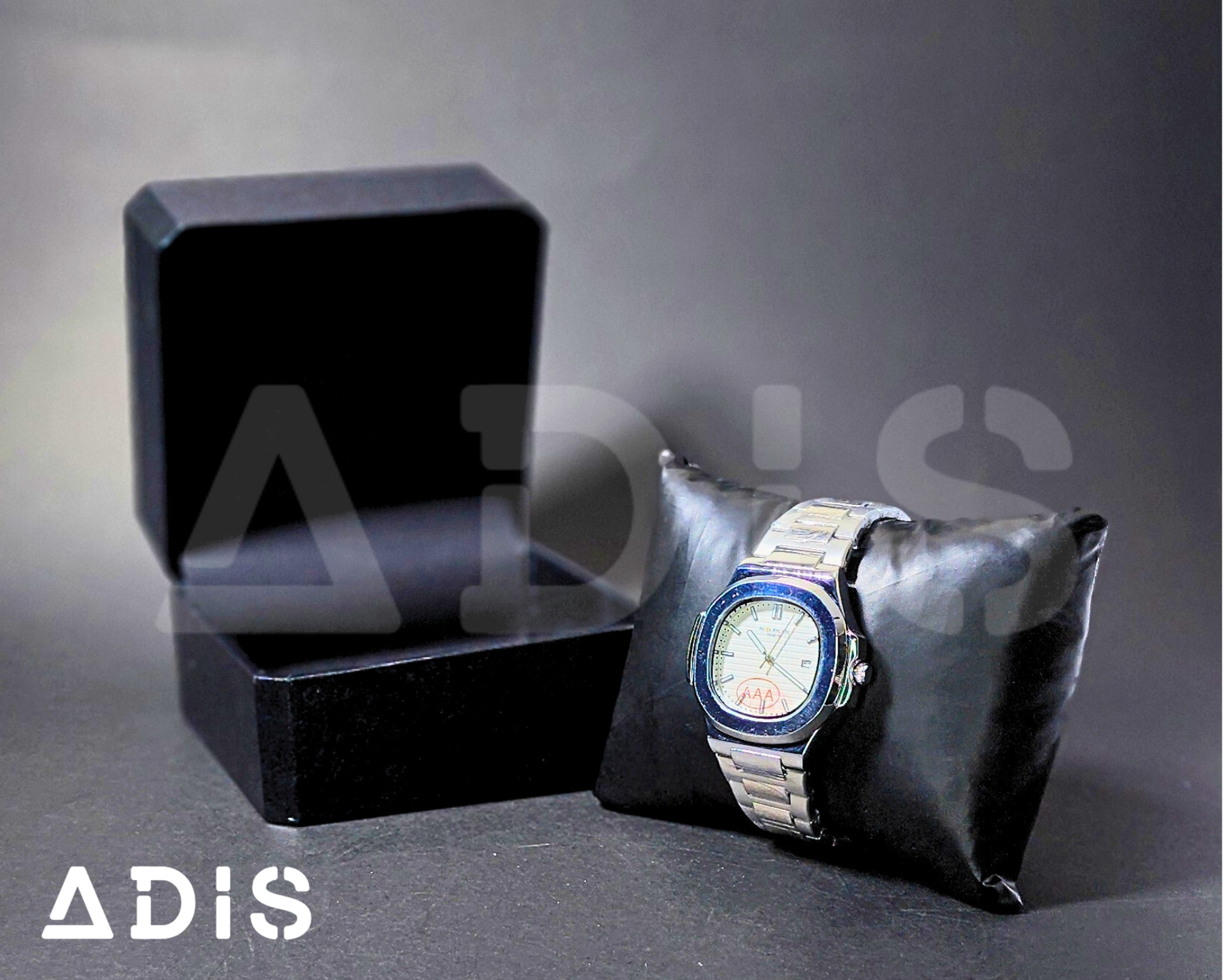Premium PP - Geneve Most Demanding Article SILVER (White Dial)
